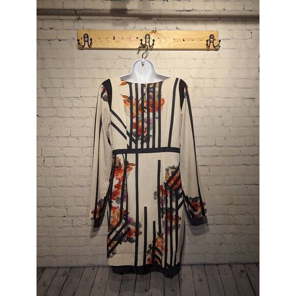 Wish shift dress size medium - Picture 2 of 3